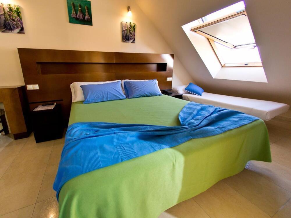 Hostal San Marcos San Martín de la Vega Exterior photo